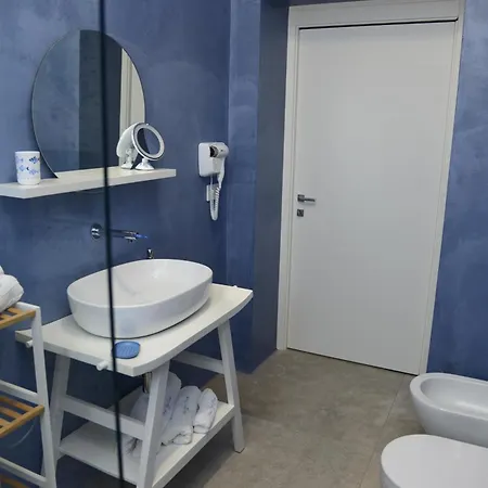 Domus Terra Mare Alojamento de Acomodação e Pequeno-almoço Torre San Giovanni Ugento