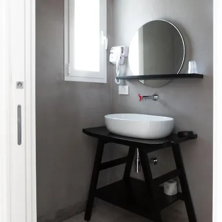 Domus Terra Mare Bed and Breakfast 4*