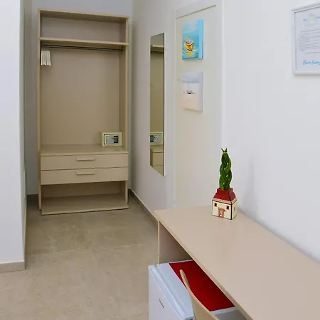 Bed & Breakfast Domus Terra Mare 5*