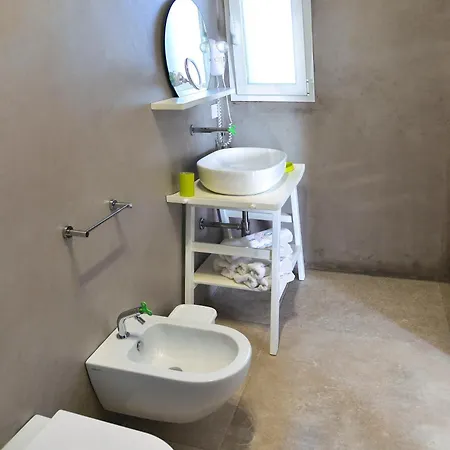 Bed & Breakfast Domus Terra Mare 4*