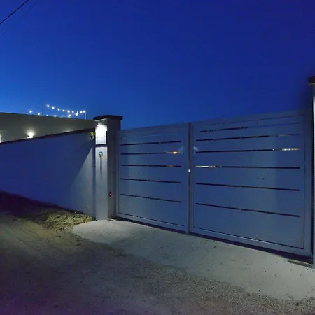 Domus Terra Mare Bed & Breakfast