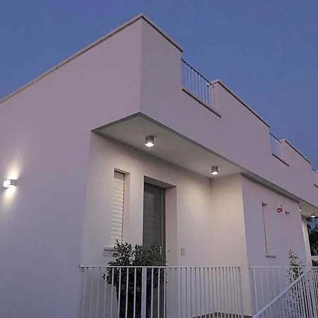 B&B Domus Terra Mare 4*