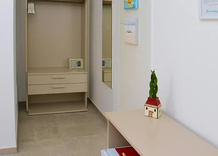 Bed & Breakfast Domus Terra Mare 4*