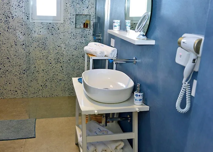 Domus Terra Mare Bed & Breakfast 4*